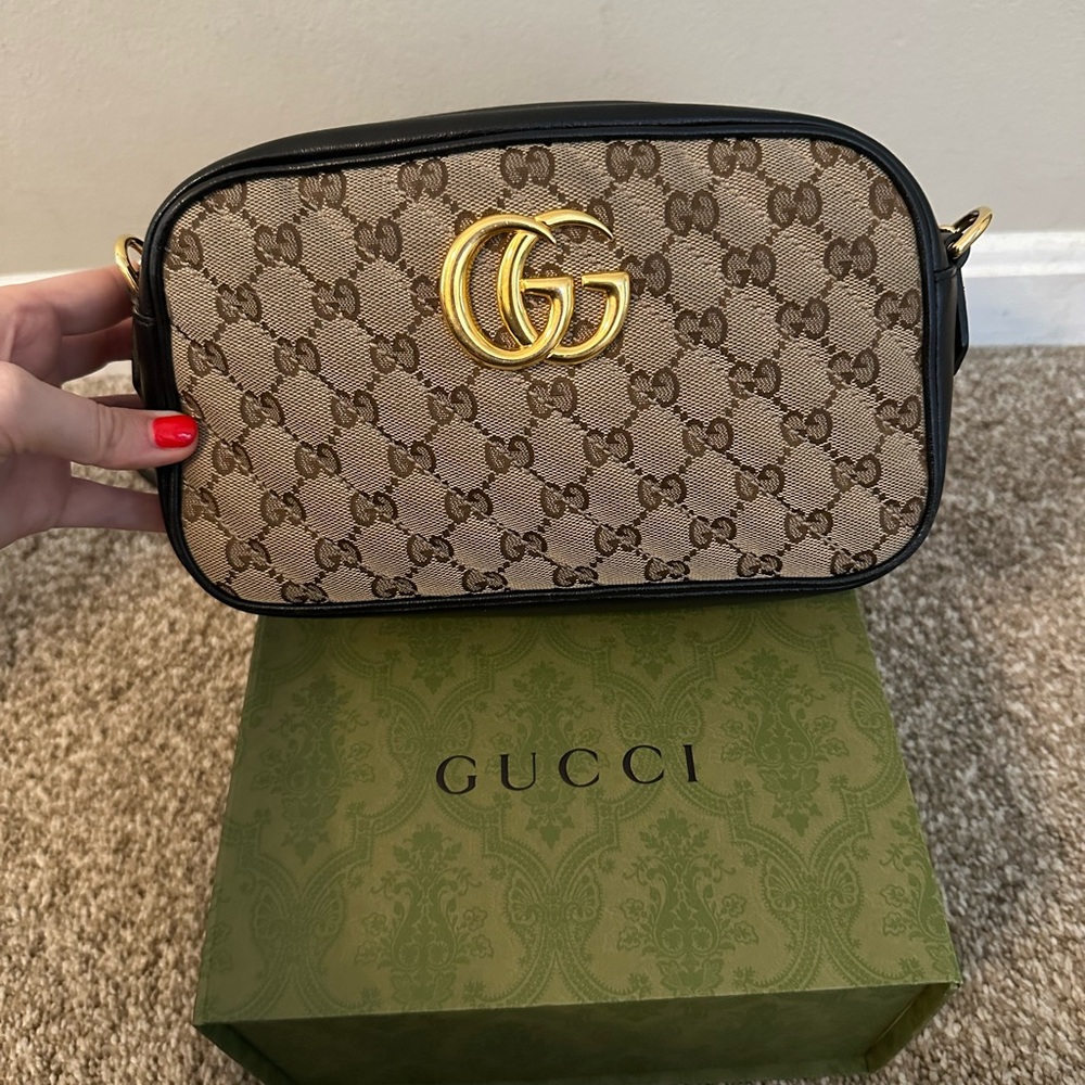Gucci GG Marmont small camera bag
